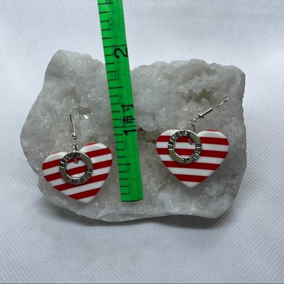 Handmade Candy Cane Heart earrings! - Picture 3 of 3